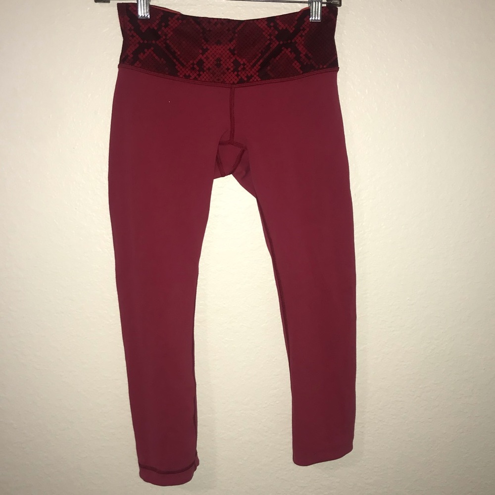 Lululemon Cropped Wunder Under Pant